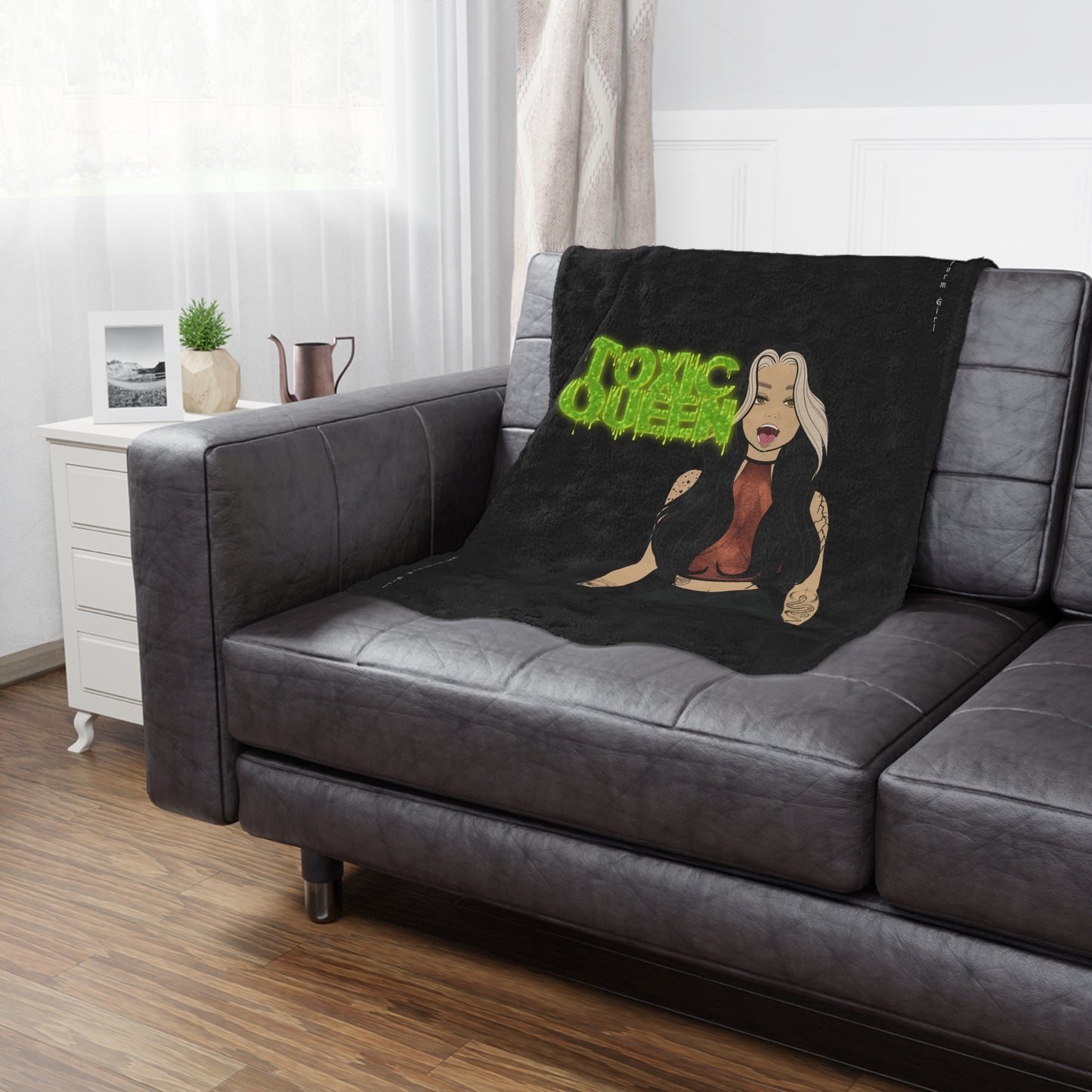 Toxic Queen Microfiber Blanket