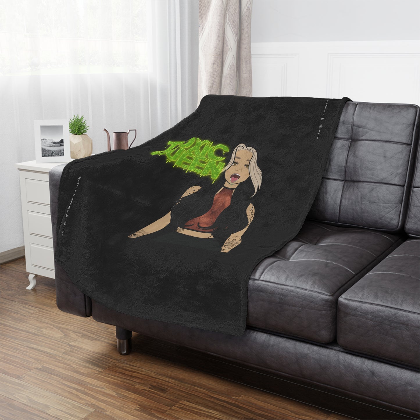 Toxic Queen Microfiber Blanket