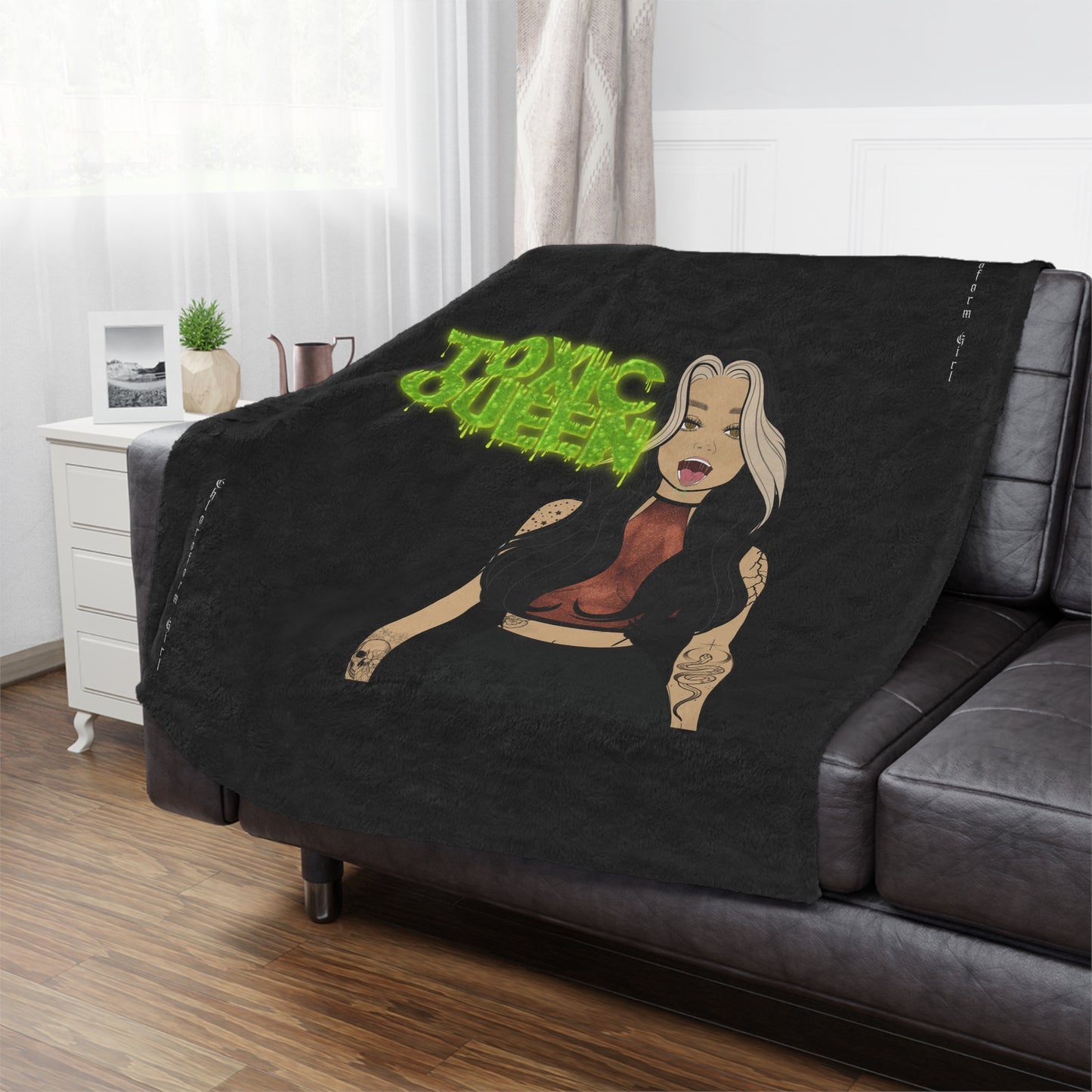 Toxic Queen Microfiber Blanket